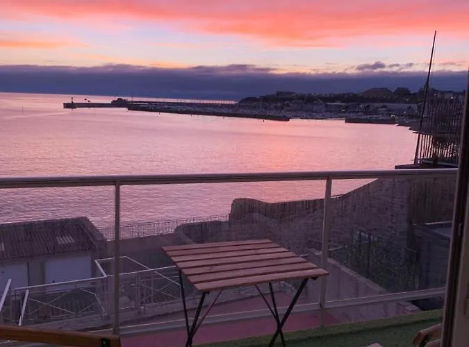 Un Balcon Sur La Mer, Acces Direct A La Granville