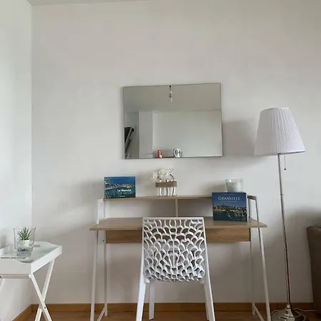 Apartamento Un Balcon Sur La Mer, Acces Direct A La Granville