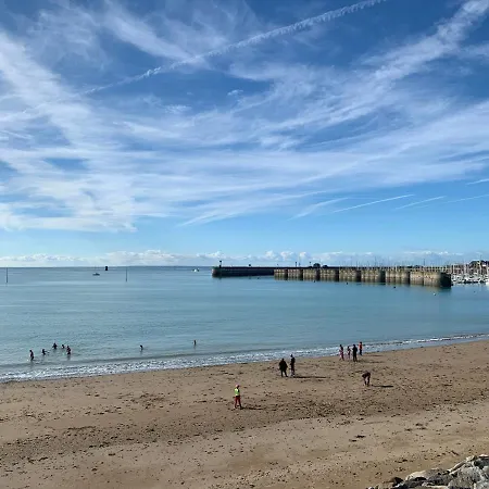 Un Balcon Sur La Mer, Acces Direct A La * Granville