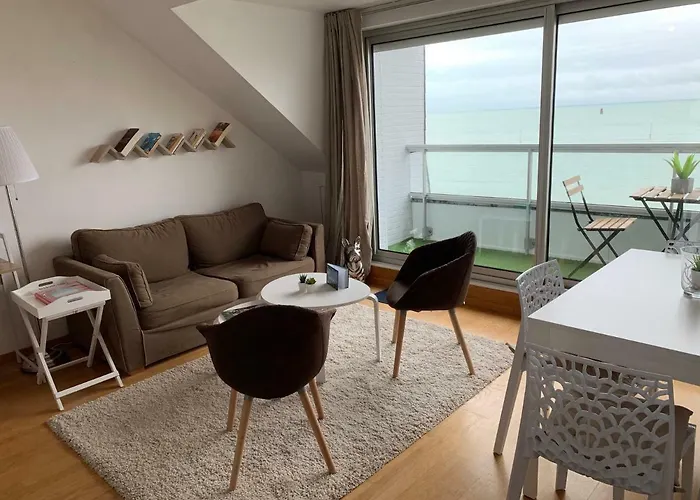 Un Balcon Sur La Mer, Acces Direct A La Granville